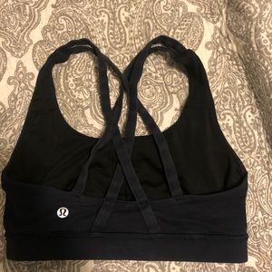 Lululemon sports bra size 6